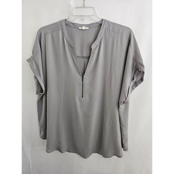 Maurices Women’s Plus Size 2X Gray Blouse Short Sleeve V-Neck Zip Front Top - Picture 1 of 7